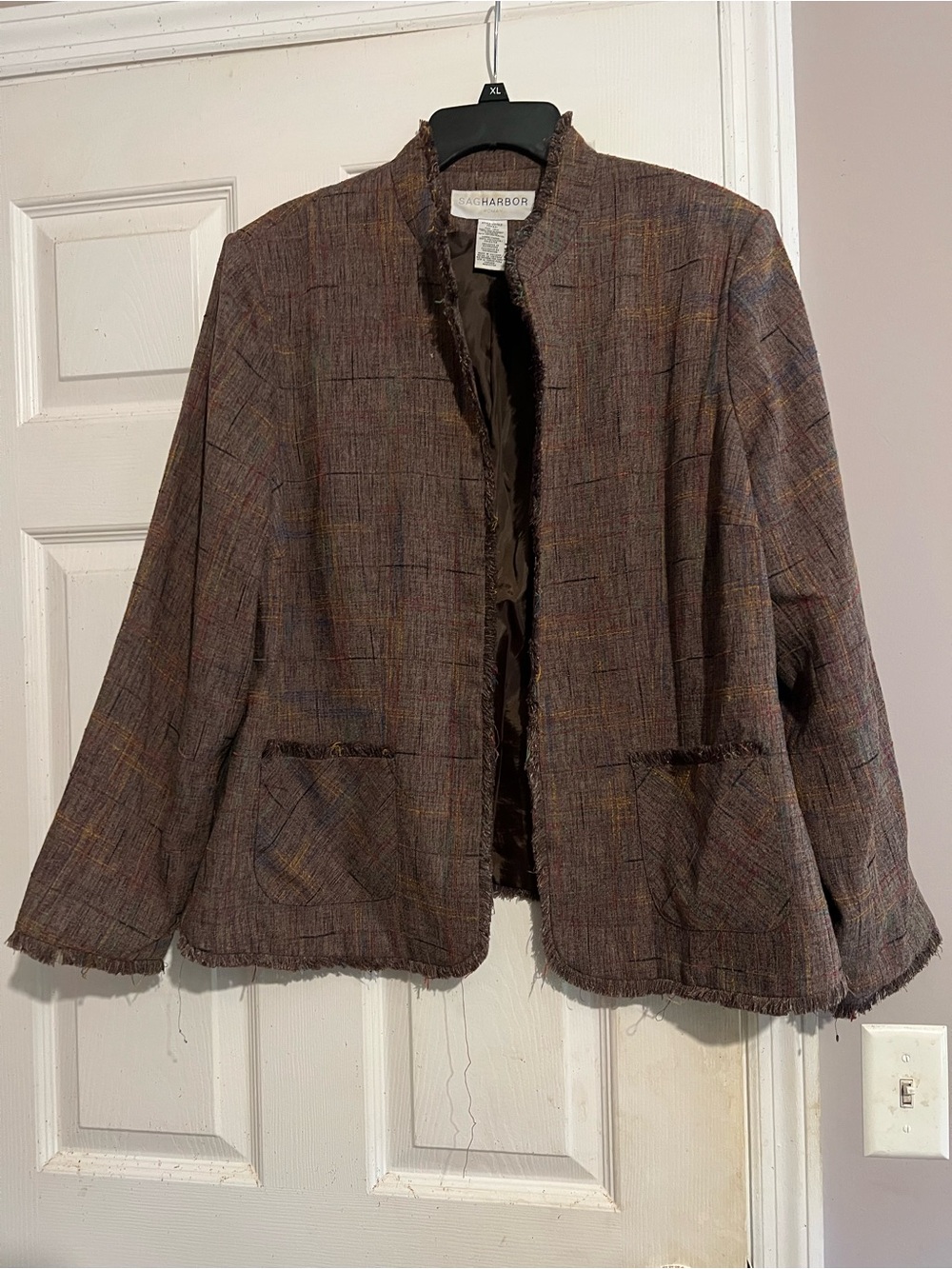 Sag Harbor Brown Tweed Fringe Blazer with Subtle Multicolor Threads. Size 18W